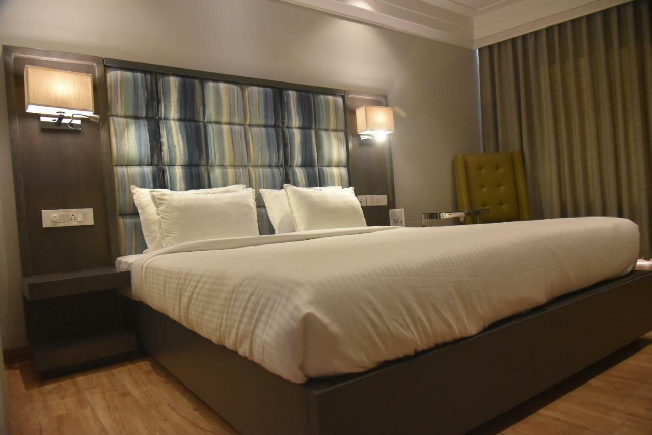 Hotel Accord Premier Raigarh Eksteriør bilde